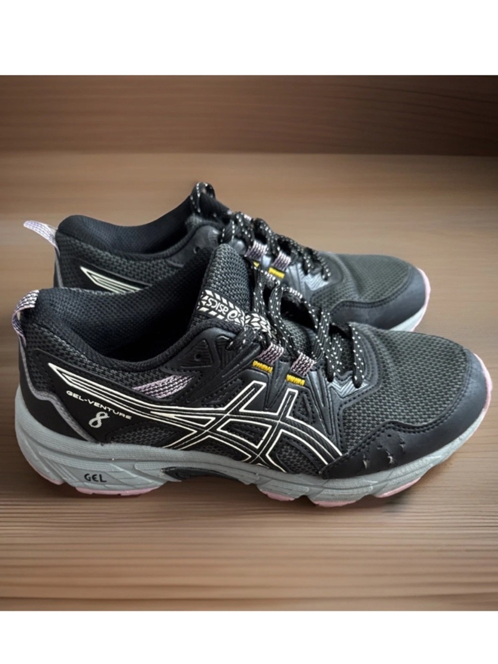 Asics Gel-Venture 8 Womens Size 6 Wide Black, Purple Sneakers